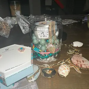 Medium Jewelry Accessory Set Jar Assorted Fashion Jewelry Collection