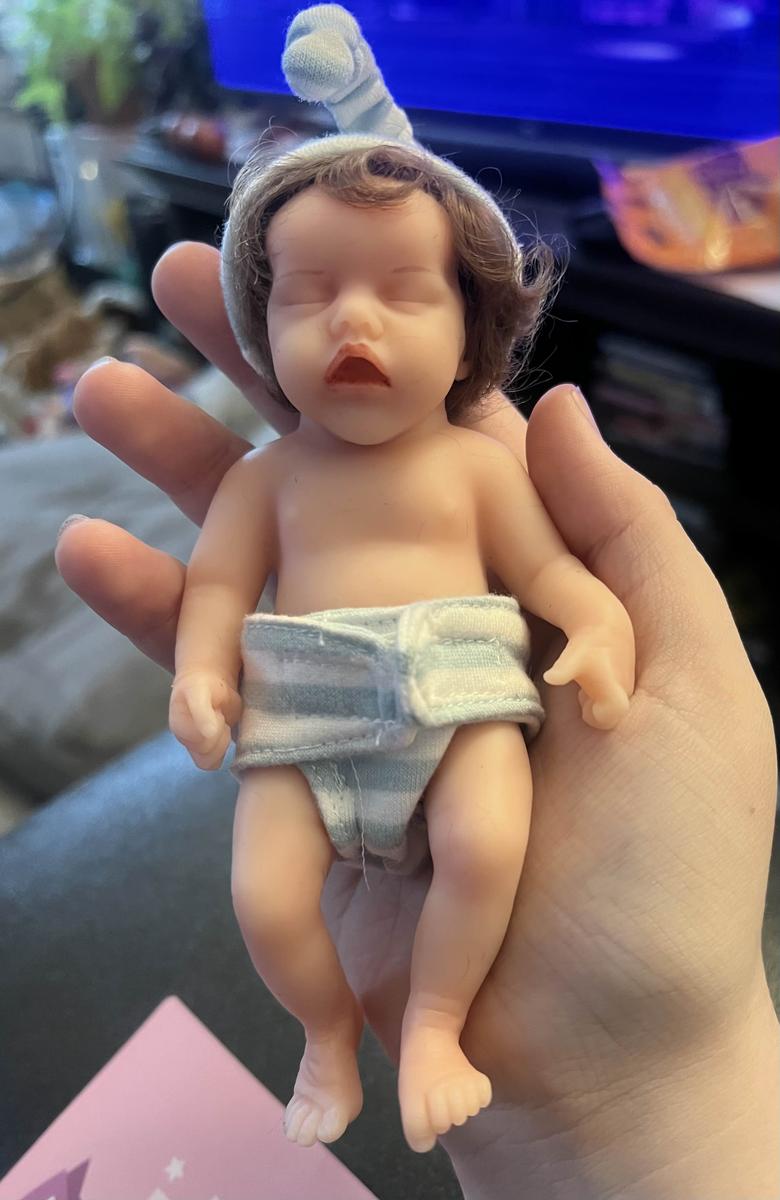 Item: Medium Wash, 1049