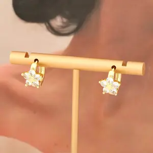 PAV Étoile Fleur Zircon Huggies