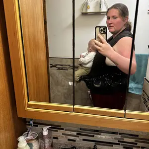 Product Review of Momcozy Hip Seat Baby Carrier, Adjustable Ergonomic Carrier with Various Pockets for Newborns & Toddlers up to 45lbs Portable Mother Mom Gift Convenient Travel Gifts wild  bird back baby baby carriers Ergonomic Baby Carrier with Hip Seat from h**s