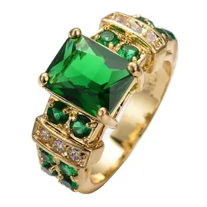 Retro-inspired men's ring featuring a square-cut green zirconia stone Suitable for daily wear, business occasions and formal events A stylish accessory for contemporary gentlemen rings for women square zirconia ring