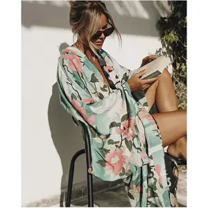 Happie Queens Vintage Green Crane Floral Print Sashes  Women Bohemian v Neck Batwing Sleeves  Happie Robe Kimono Cover-Ups