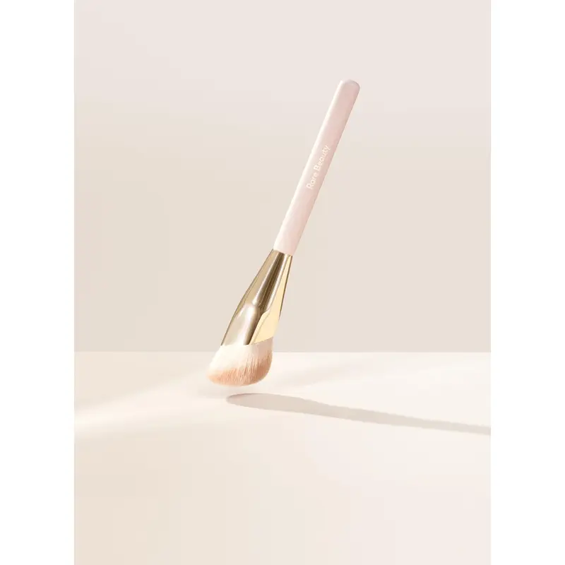 Liquid Touch Foundation Brush