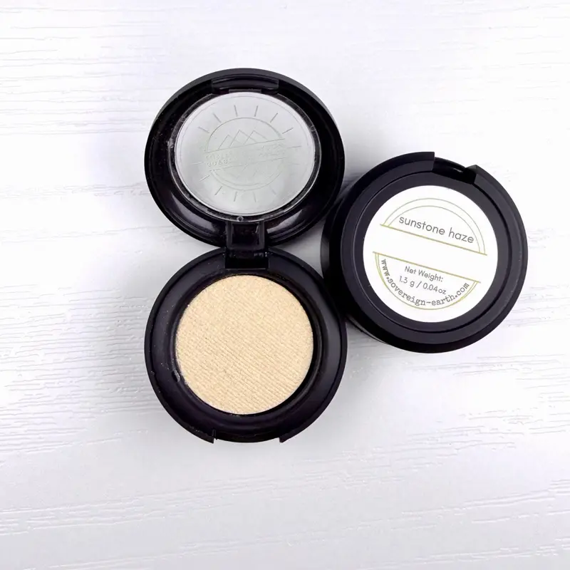 Sunstone haze Luster eyeshadow