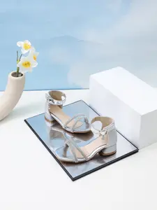 Girls' Low Heel Glitter Decorated Sandals 2026 New Diamond Straps Rhinestone Square Toe Open Toe Princess Shoes, Casual PU Rubber Sole Fringe Design