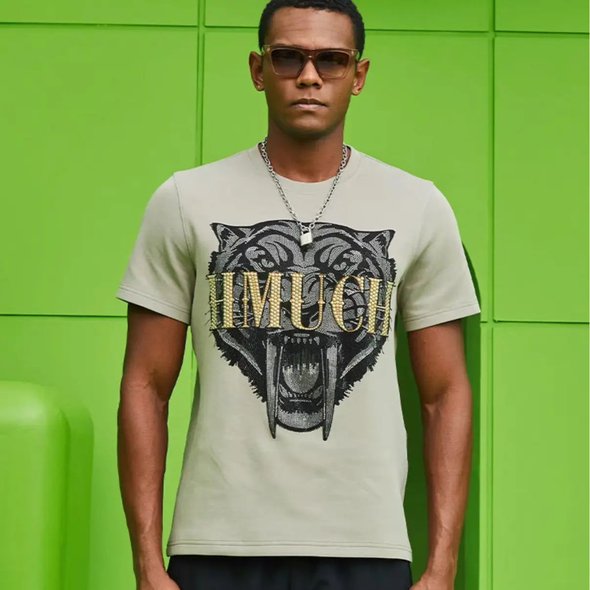 TCH—Light Luxury，Unisex Outfit, New Arrival Rhinestone Design Leopard Grey T Shirt