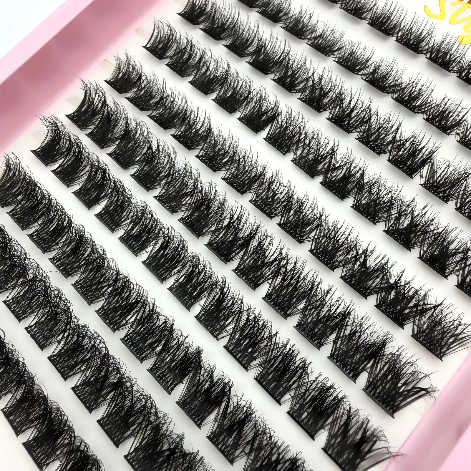 120Pcs Lash Clusters D Curl Wispy Fluffy Volume Eyelashes Natural DIY Eyelash Extension Volume Individual Lashes for Daily Party Makeup Beauty Tool