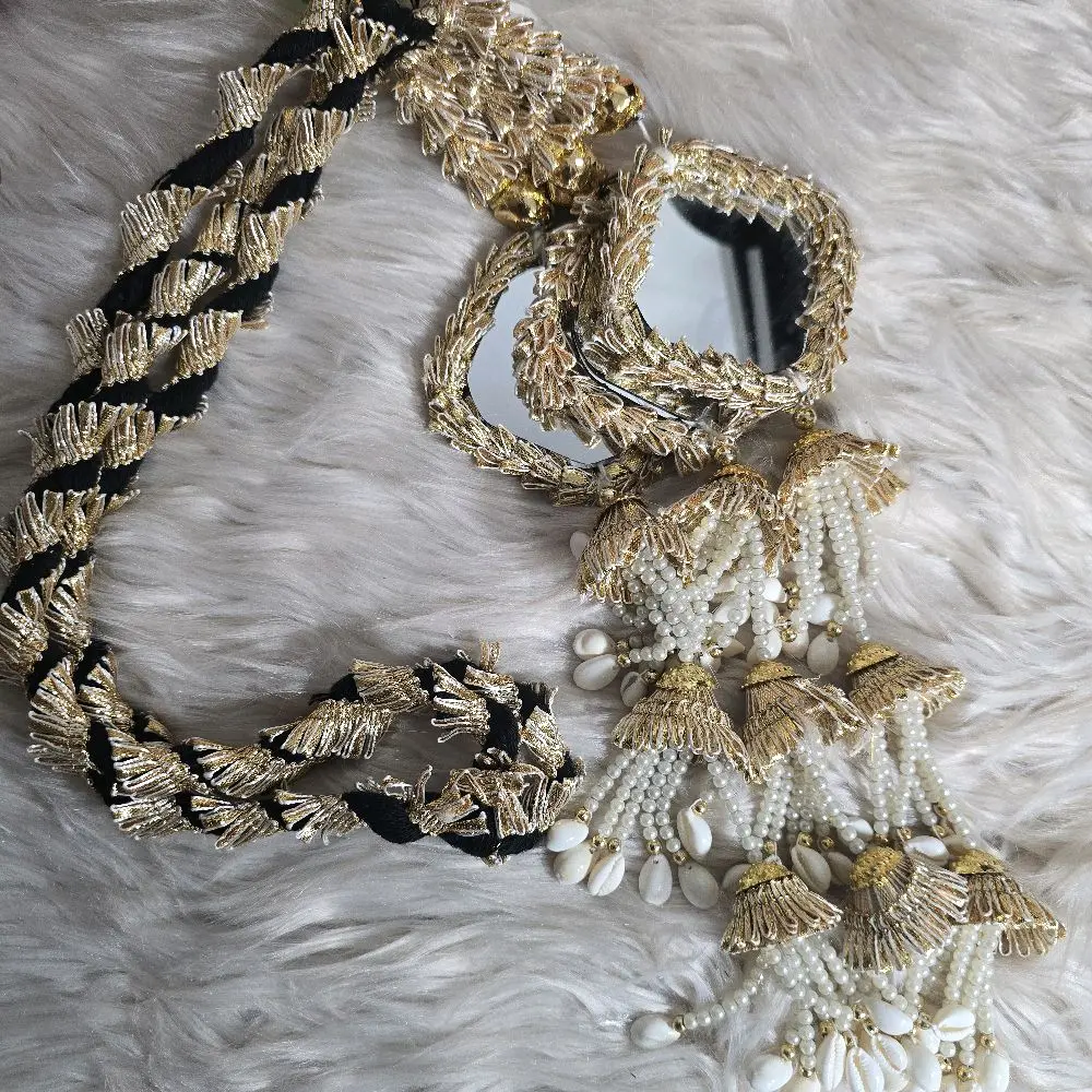 Punjabi heavy paranda with mirror detail