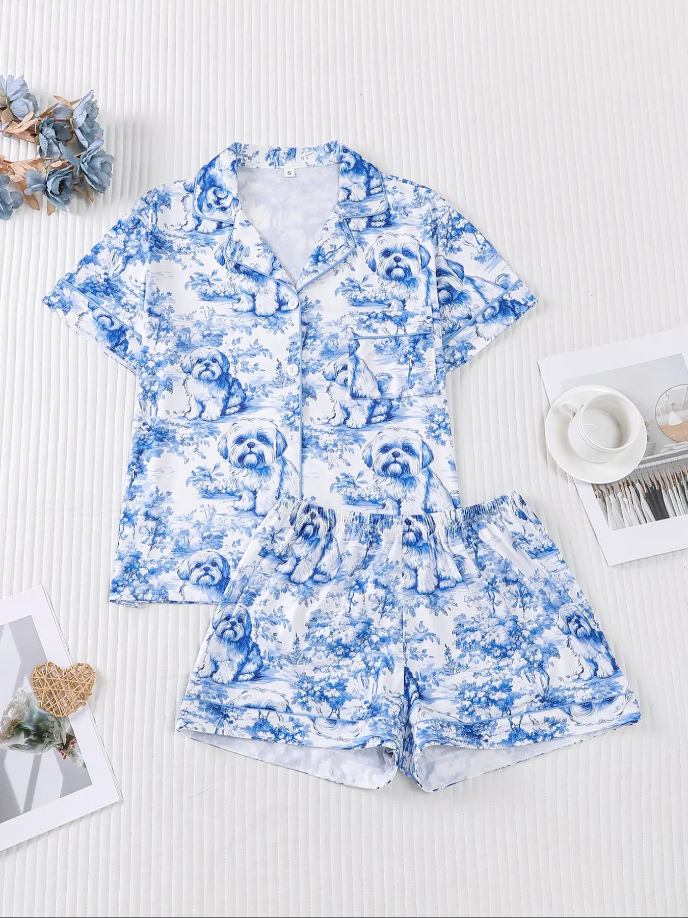 2 pieces of women's blue dog print short sleeved shorts, lapel Fitted pajamas set, Loungewear, top pocket elastic waistband suitable for comfortable and casual home wear in all seasons