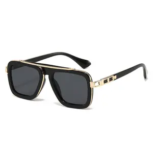 Vintage Sunglasses for Men & Women UV400 Protection with Gold Accents and Black Frame Classic Style Unisex Glasses Ideal for Outdoor Activities and Casual Wear