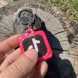 NFC tag- Tap to Promote your socials!