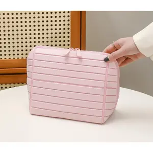 New Fashion Plaid Design Travel Makeup Bag, Large Capacity Partition Portable Bag for Women, Makeup Bag, Toiletry Bag, Skincare Cosmetic Storage Bag, Open Flat Makeup Bag