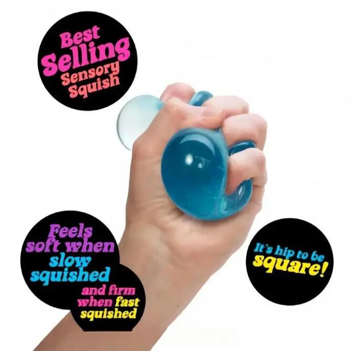 NeeDoh exquisite cubic ice cube squeezing toy, which can effectively relieve stress and is suitable as a desk toy for children with attention deficit hyperactivity disorder, anxiety, and sensory sensitivity.