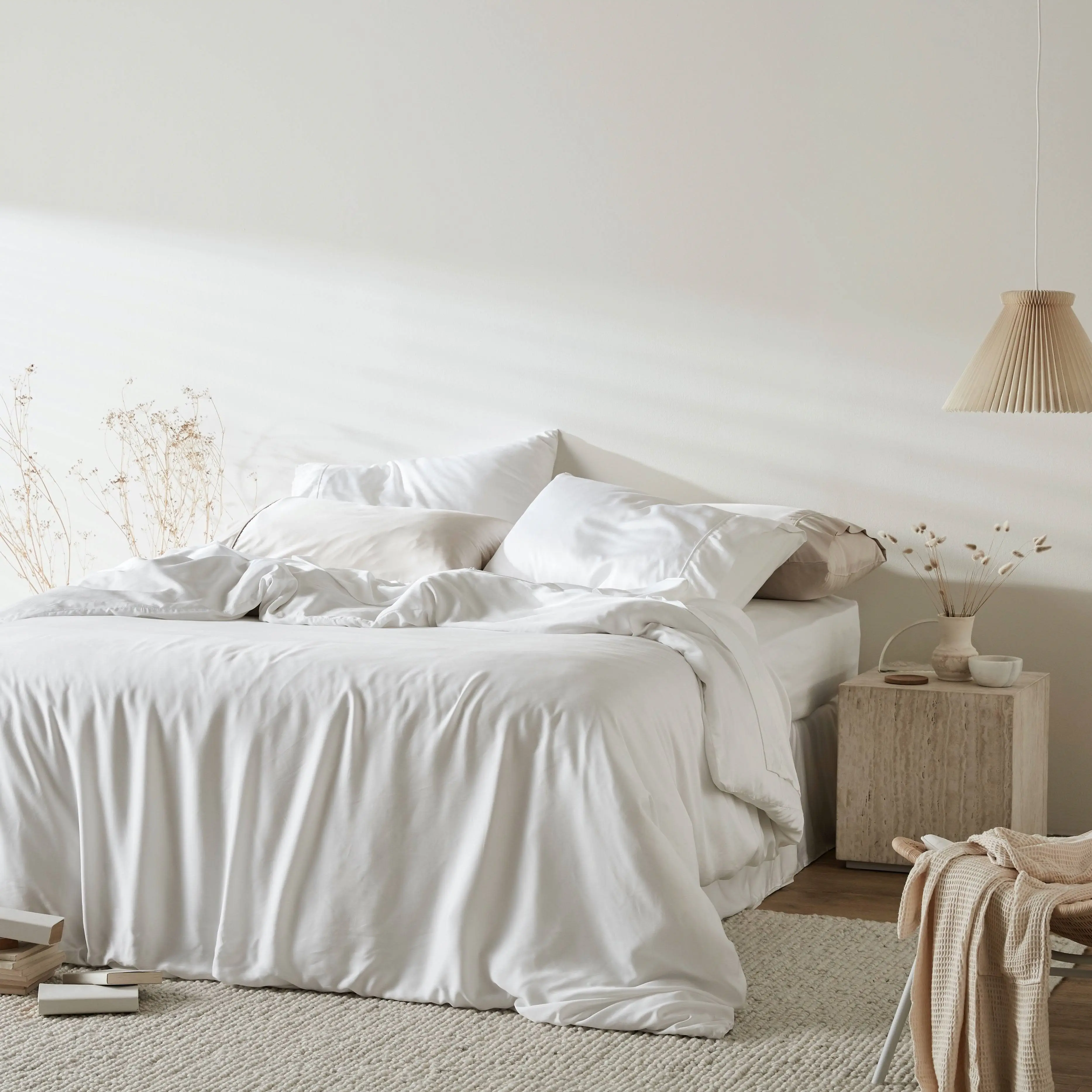 Luxury Cooling Bamboo-Derived Viscose Duvet Cover Set Queen Size for Hot Sleeper, 3 pcs Soft Boho Aesthetic Modern Farmhouse Bedding Quilt Cover with Zipper and 2 Pillow Cases, White Grey Beige