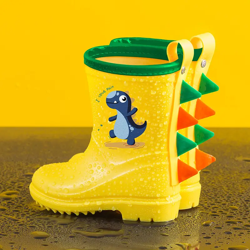 Yellow cute little treasure rain shoes
