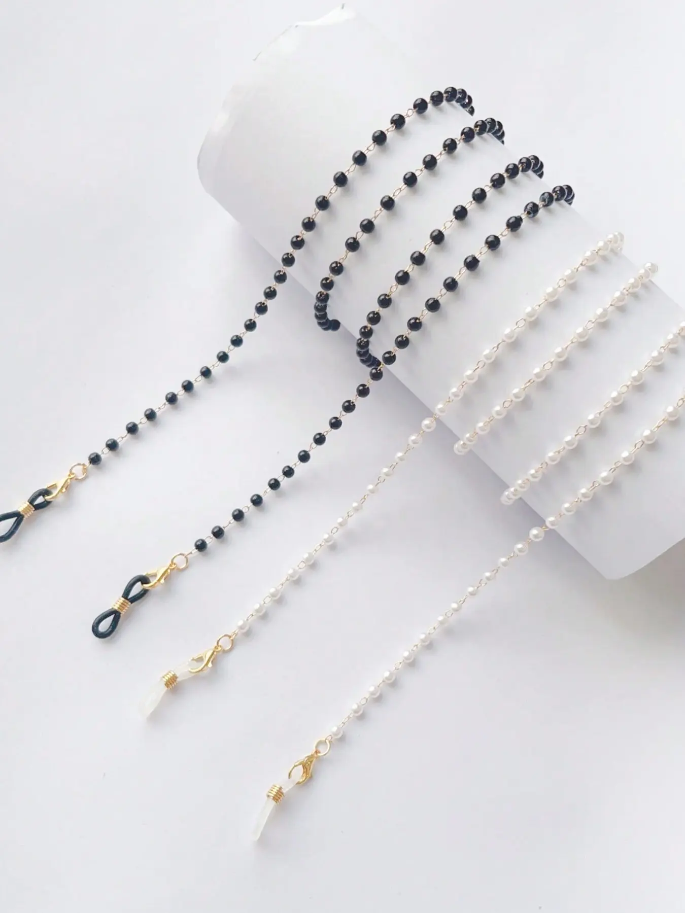 2 Piece Beaded Eyeglass Chain, Anti-Loss Neck Strap, Glasses Lanyard, Durable, Long Lasting & Stylish Design, Perfect Accessory for Glasses, Ideal Gift Choice