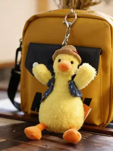 Adorable Plush Duck Hat Keychain, Cute Animal Design Backpack Decoration, Student Bag Accessory, Girls' Purse Ornament, Gift Charm