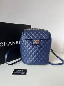 Pre-owned CHANEL Navy Blue Paris Salzburg Small Backpack – 26 Series (2018 2019) – Full Set with Card – 98% New ali