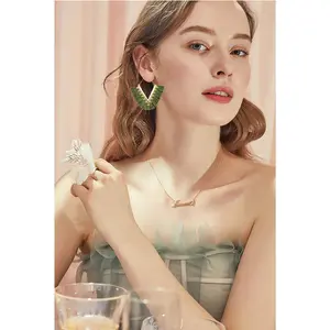 Tassel Hoop Earring Statement Thread Dangle Earrings Stylish Long Fringe Drop Earrings Lightweight Long Swingy French Hook Earrings for Women