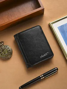 Vintage-style burnished soft leather tri-fold wallet—vertical design with high-capacity card slots and an oil-wax finish.