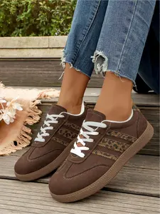 Spring and Autumn new leopard print striped German training shoes for women, retro color blocked casual board shoes, lightweight and breathable commuting sports shoes, Athletic Shoes