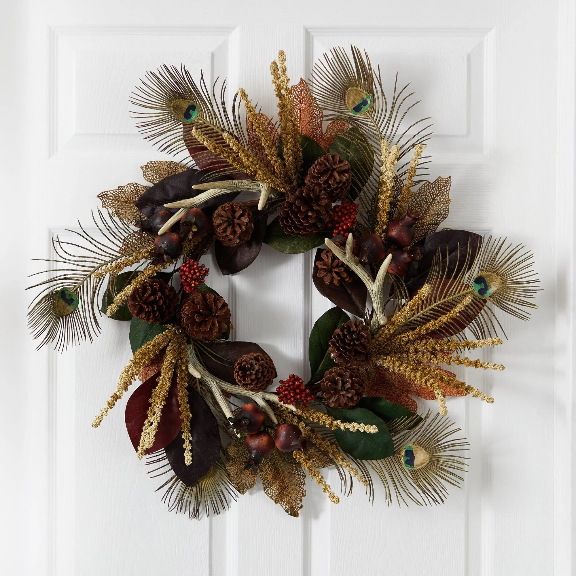 27in Synthetic Magnolia Leaf, Berry, Antler & Peacock Wreath - Festive Home Supplies Decoration, Room Decor with Natural Look for Indoor Kitchen Hanging Ornament