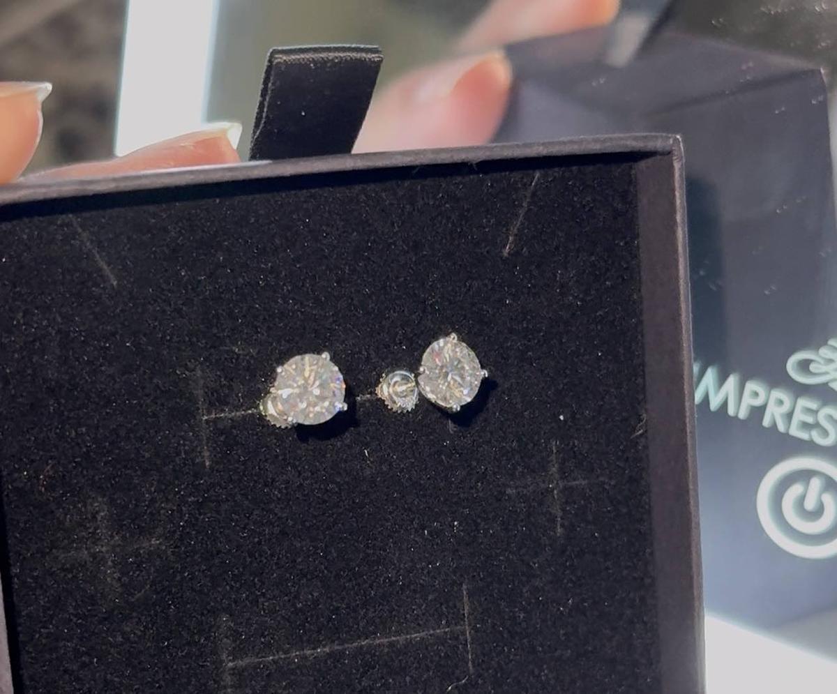 Item: Screw Back-Silver, 6.5mm(1ct*2)