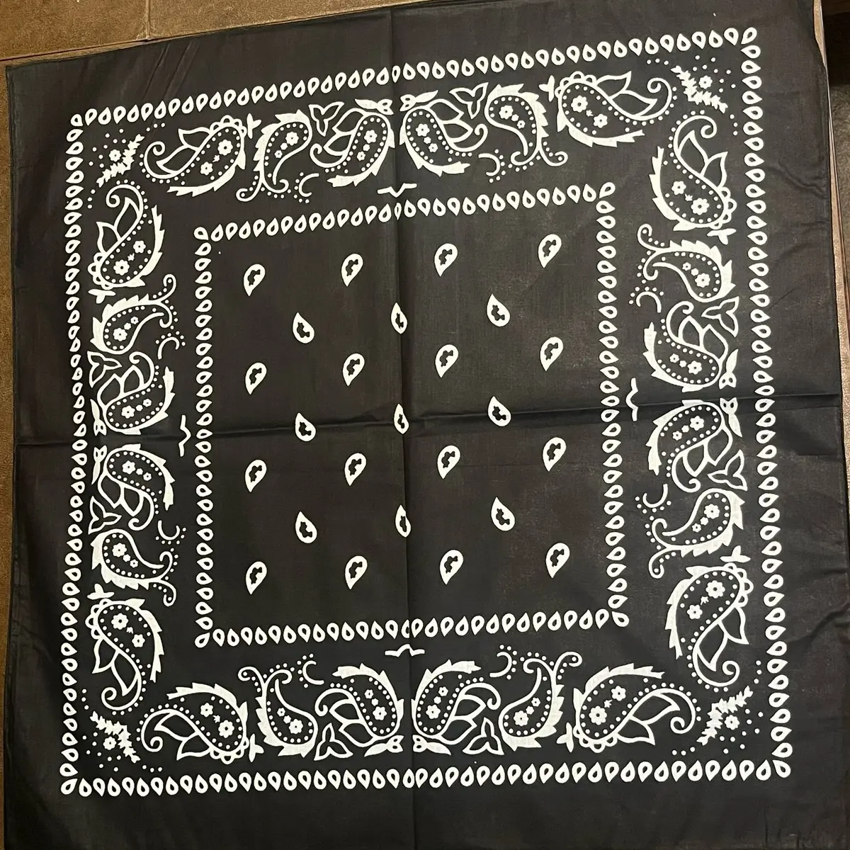 Black and White Paisley Trainmen Bandana - 100% Cotton, Extra Large 27” x 27” for Men & Women