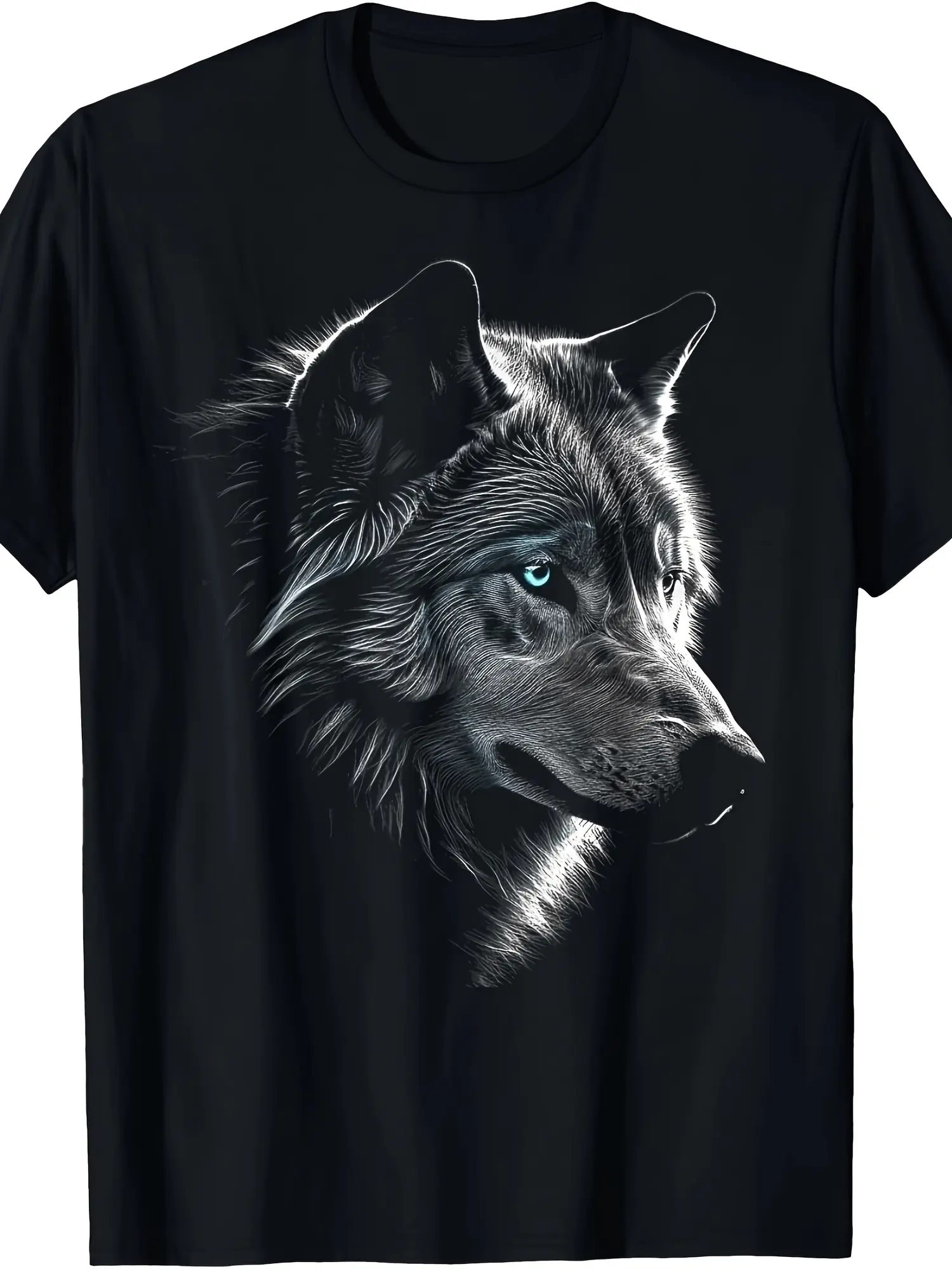 Comfortable Soft Cotton TShirt Featuring Bold Wolf Face Graphic Perfect for Casual Summer Wear and Special Occasions