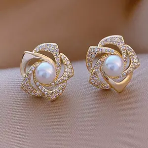 Fashion earrings for women, elegant jewelry for valentine's day