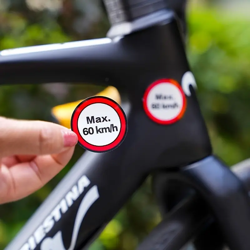 2PCS/SET Speed Limit Warning Creative" Car Sticker for Bicycle, Motorcycle, Car Decoration, Easily Upgrade Gear's Safety Regulation Style, Warning Design Makes Gear Say Goodbye to Monotony, Show Safety Enthusiast Proposition Universal Car Sticker