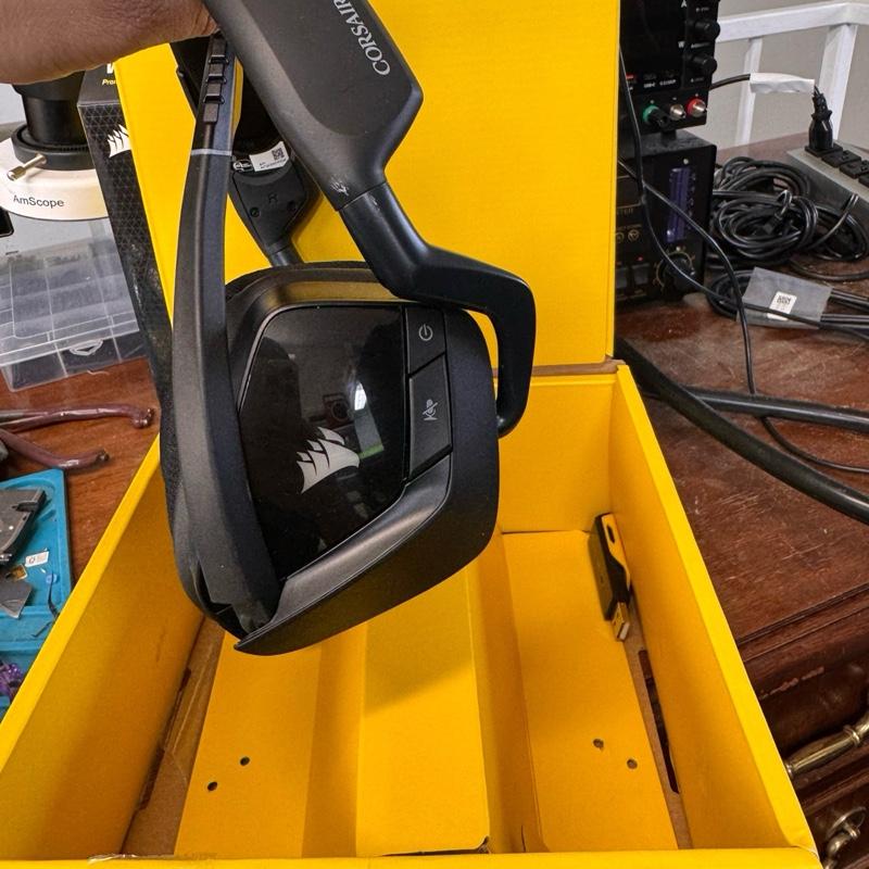 Corsair Void RGB Elite Wireless PC/Mac/PlayStation 3 Wireless Headset