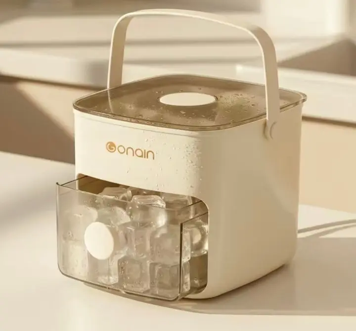 PORTABLE REFILLABLE ICE MACHINE EASY TO USE PORTABLE REFILLABLE ICE MACHINE EASY TO USE