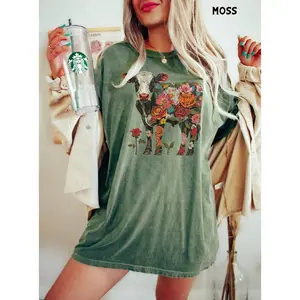 Comfort Colors Boho Floral Cow Shirt, Retro Farmhouse Chic Cow Tee, Cottagecore Aesthetic Clothing, Cow Lover Gift for Her