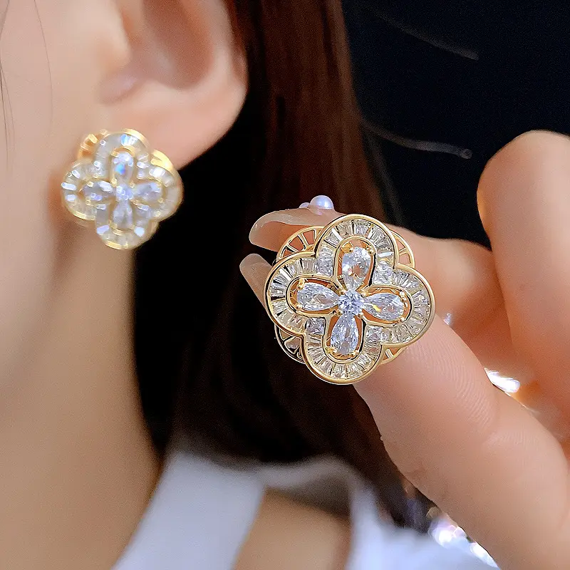 Lucky Clover Spinner Earrings for Women Girls, Finger Touch Rotating Design, Good Luck Charm Fidget Earrings, Stress Relief Fun Daily Wear Fashion Accessories Gift