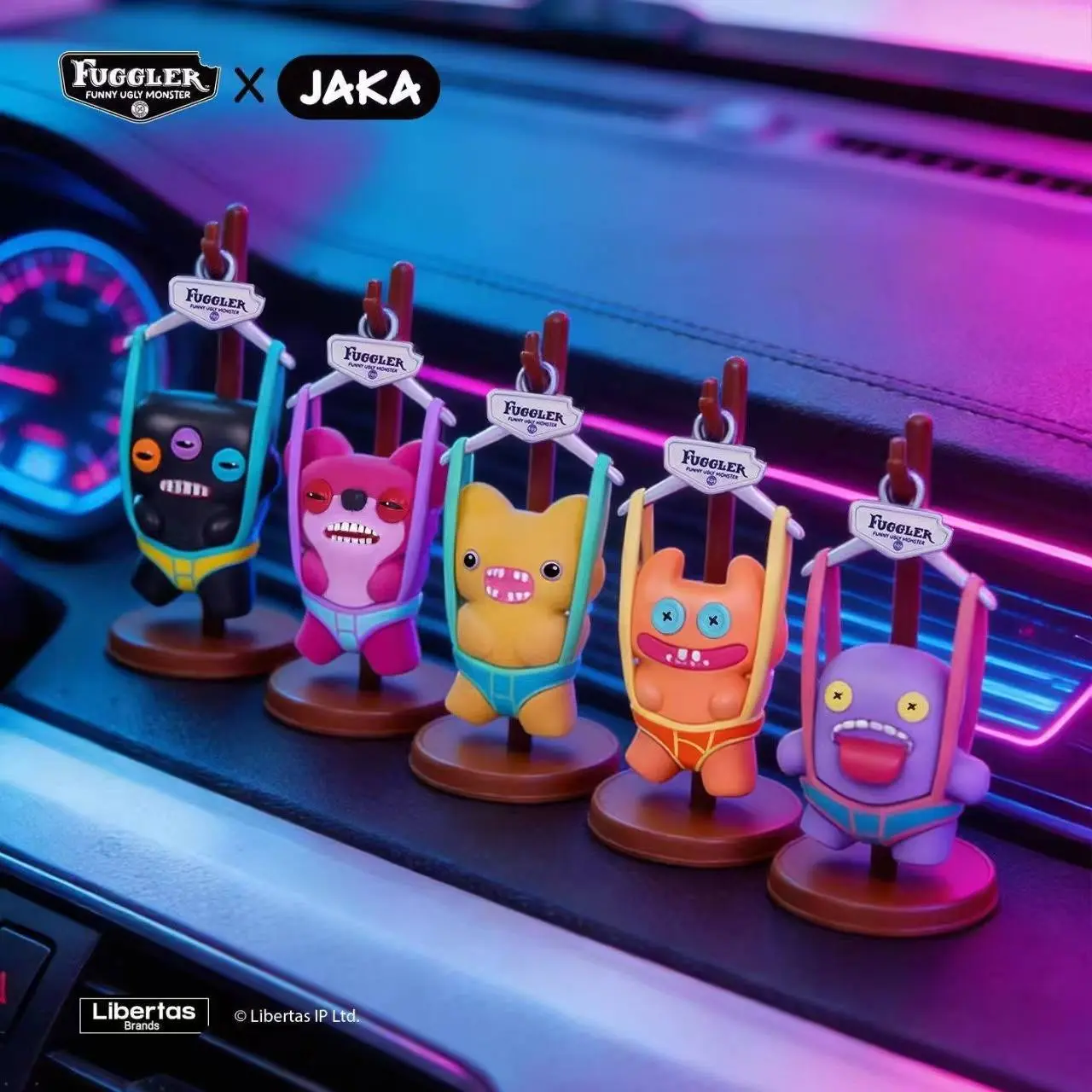 （03）FUGGLERxJAKA Laboratory Escape Plan - Strap Swing Car Mounted Pendant Blind Box