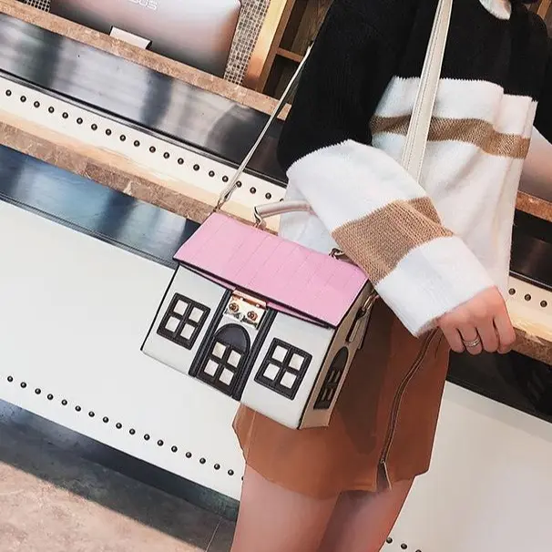 Cute House Shaped Crossbody Bag for Women, Novelty Mini Purse with Top Handle, Fashion Shoulder Handbag for Daily Use