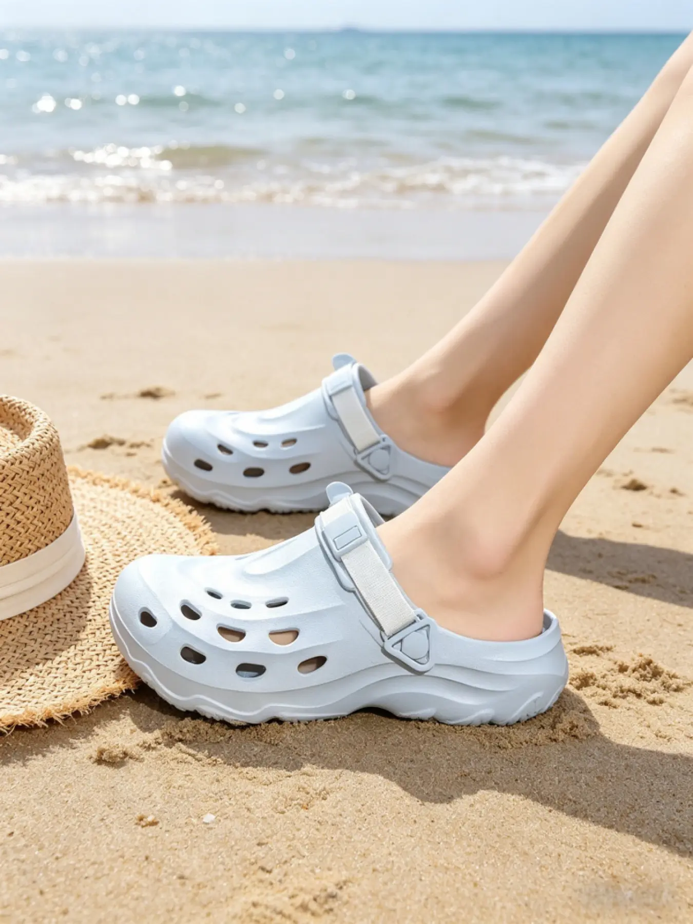 1 Pair of Unisex Camouflage Clog Sandals: Lightweight EVA Material, Breathable Hollow Design, Anti-Slip Wear-Resistant Thick Sole, Summer Outdoor Slippers