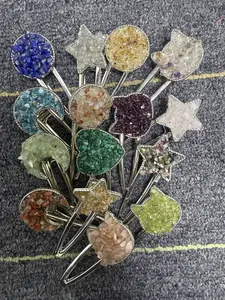 Mila(9756)gc.Hair clips $30/16pc