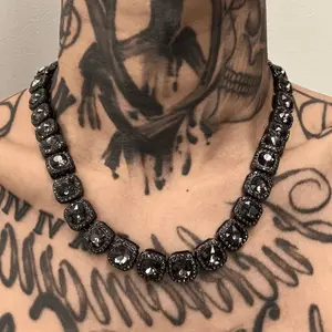 Black Rock Sugar Necklace Versatile Fashion Light Luxury Niche Cuban Chain Elegant Dark Design Sense Alloy Necklace