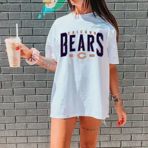 Chicago Football tshirt Vintage Style Chicago Football Crewneck tshirt Chicago tshirt Sunday Football Cotton Tops