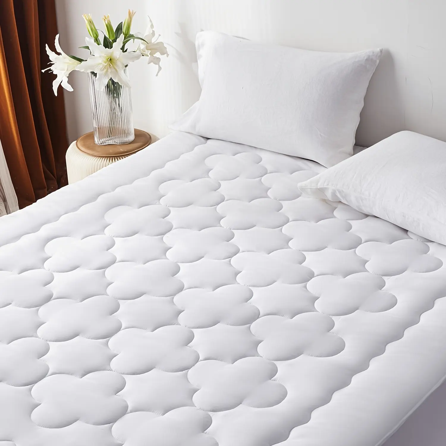 1pc Quilted Mattress Pad, Flower Quilted Fitted Mattress Protector with Deep Pocket, Breathable Hypoallergenic Mattress Cover, Machine Washable Bedding Topper
