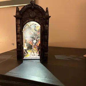 NOANTA Wood DIY Pack Book Nook Kit - Fantasy Dragon Bookstore 3D Wooden Puzzle, Miniature House Model with Dragon Figurines, Torch Accessories, Desktop Bookshelf Decor Gift for Adults