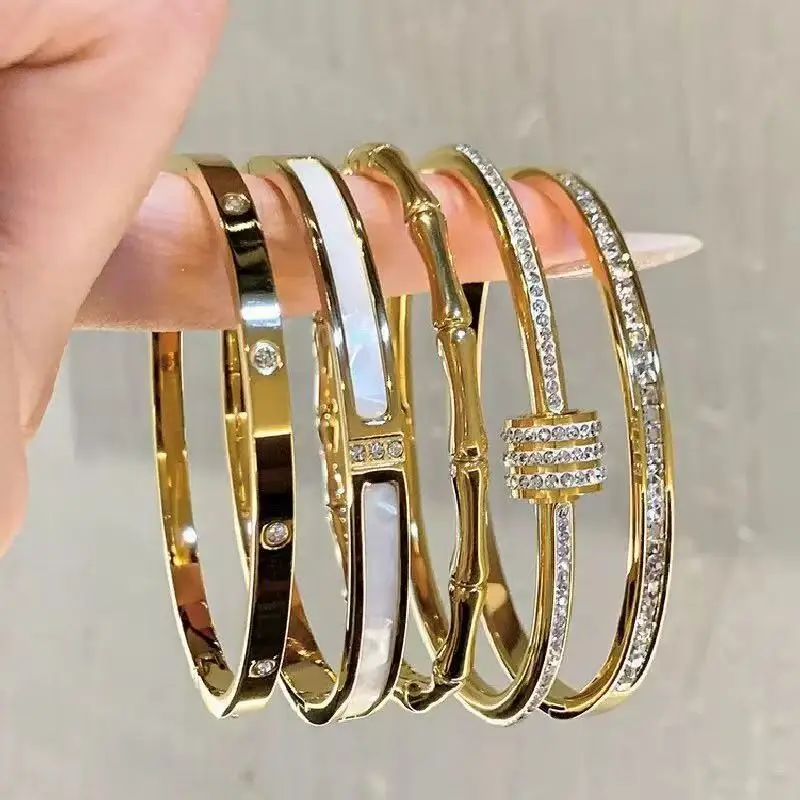 NEW 18K Gold-Plated Stainless Steel Waterproof Rhinestone Decorated Bangle Elegant Fashionable Jewelry Gift for Women & Girls