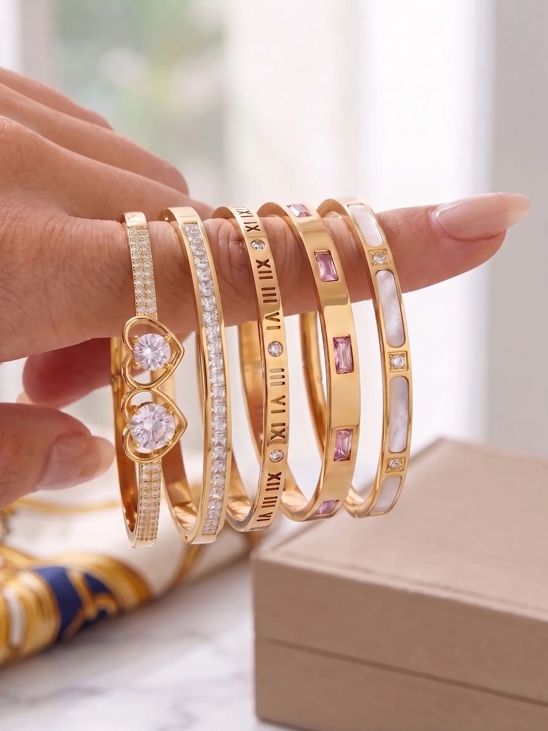 5-Piece Heart Stackable Bracelets, Hypoallergenic and Fade-Resistant, Perfect for Daily Wear, Ideal Gift for Holidays