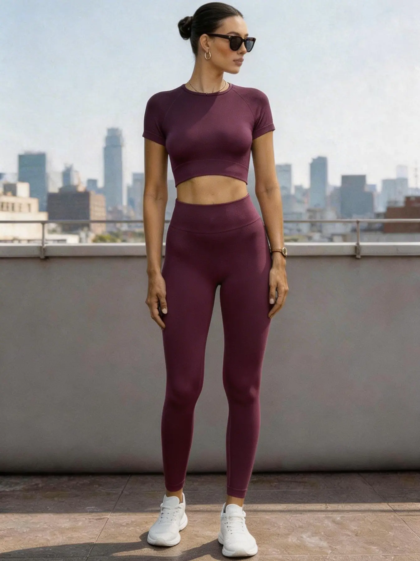 Seamless Yoga Fitness Short Sleeve Top and Slim Fit Running Bottoms Set, Fitted Yoga Set, Breathable Sports Set, Workout Running Clothes, Breathable High Waist Pants, Sporty High Stretch Style, All Seasons, High Stretch Activewear