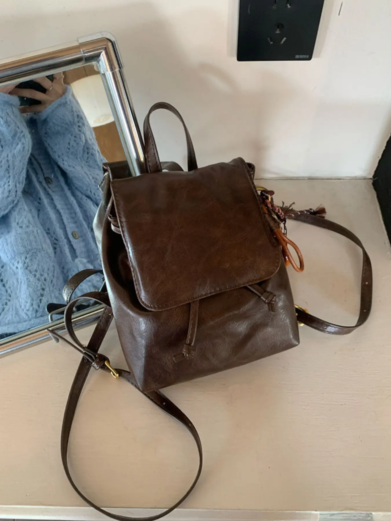 Vintage High-Quality Soft Leather Small Shoulder Bag, Versatile Commuter Casual Travel Backpack for Women, Plain Pattern, Casual Daypack, Daily Backpack, No Accessories Included