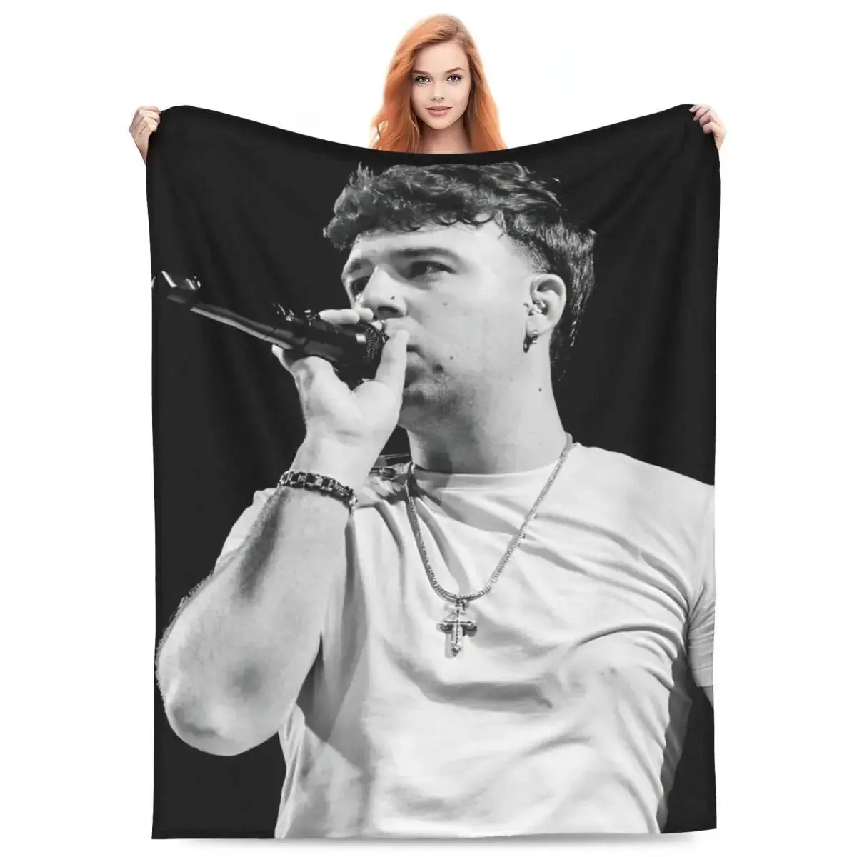Singer Quevedo Themed Reggaeton-Latin Pop-Latin Trap Flannel Blanket - Soft, Durable, Wrinkle-Resistant, Breathable Plush Throw for Music Fans, Decorative Home Accent, Christmas Cozy Everyday Coverlet