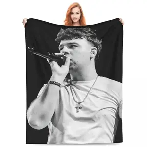 Singer Quevedo Reggaeton Latin Pop Latin Trap Flannel Blanket, Breathable Plush Throw Blanket for Music Fans, Coverlet, Cozy Everyday Use