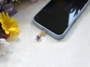 Blue and White Beaded Toile Phone/Kindle Charm – USB-C Gold Bow Dust Plug Charm – Coquette Chinoiserie Charm – Cute Floral Phone Accessory